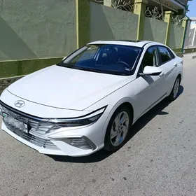 Hyundai Elantra 2025