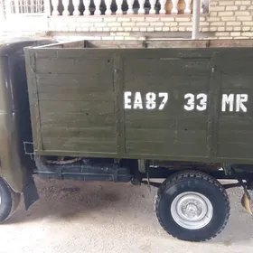 UAZ Profi 1985