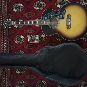 Gibson akustik gitara razmer42
