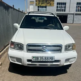 Nissan Pathfinder 1998
