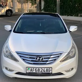 Hyundai Sonata 2011