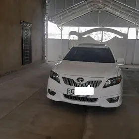 Toyota Camry 2011