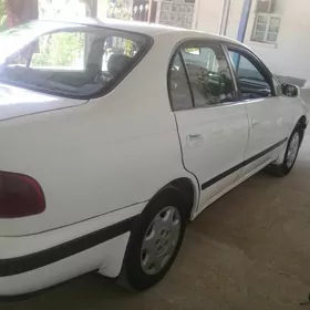 Toyota Corona 1995
