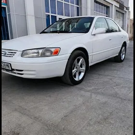 Toyota Camry 1998