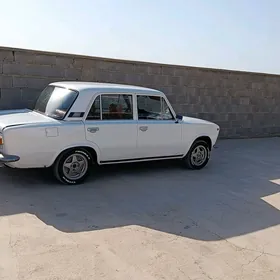 Lada 2104 1986