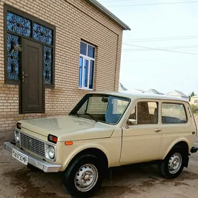 Lada Niva 1988
