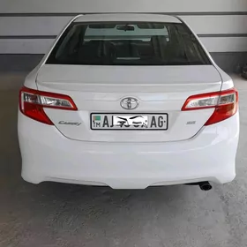 Toyota Camry 2012