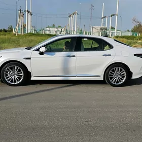 Toyota Camry 2023