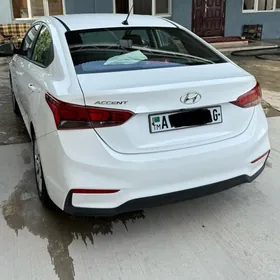 Hyundai Accent 2020
