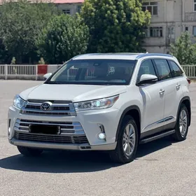 Toyota Highlander 2019