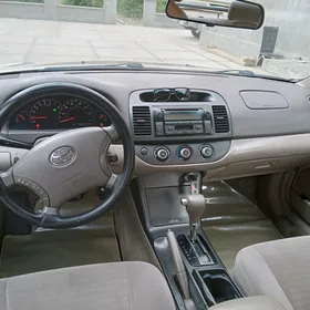 Toyota Camry 2005