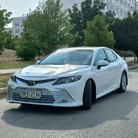 Toyota Camry 2020