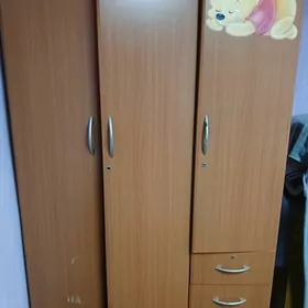 Шифоньер и шкаф детский