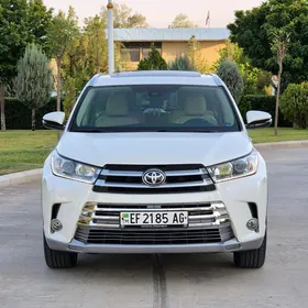 Toyota Highlander 2018