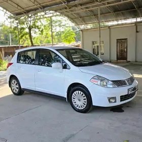 Nissan Versa 2010