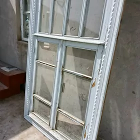 айна