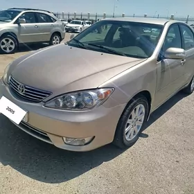 Toyota Camry 2005