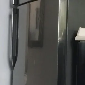 Холодильник Samsung
