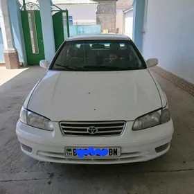Toyota Camry 1998