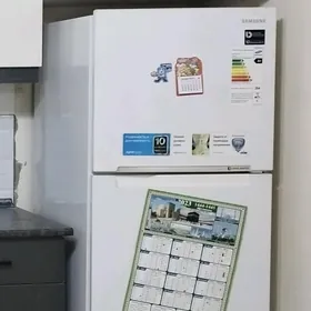 Холодильник SAMSUNG