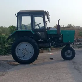 MTZ 80 2012