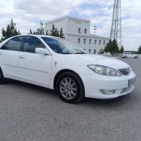 Toyota Camry 2004