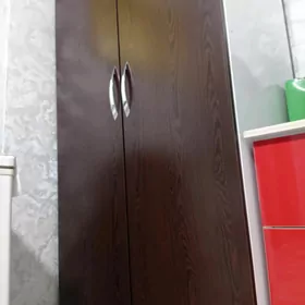 şkaf