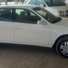Toyota Camry 2001