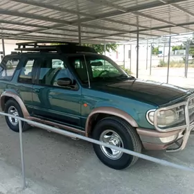 Ford Explorer 1995