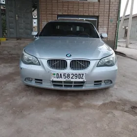 BMW E60 2003