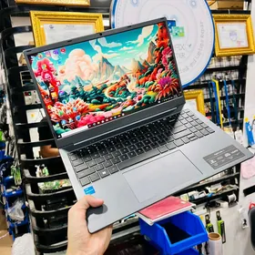 Talyplar üçin Acer Aspire Lite