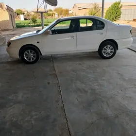 Nissan Primera 2001