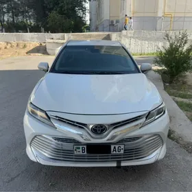 Toyota Camry 2018