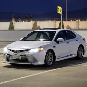 Toyota Camry 2018