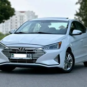 Hyundai Elantra 2019
