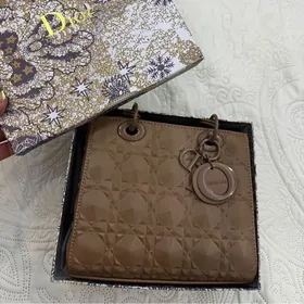 Dior sumka