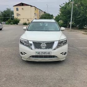 Nissan Pathfinder 2013