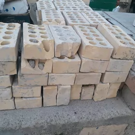 Сары кирпич