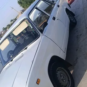 Lada 2107 2000