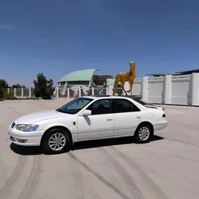 Toyota Camry 2000