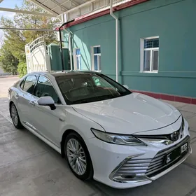 Toyota Camry 2018