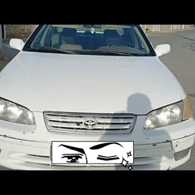 Toyota Camry 1999