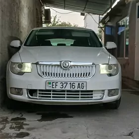Skoda Superb​ 2010