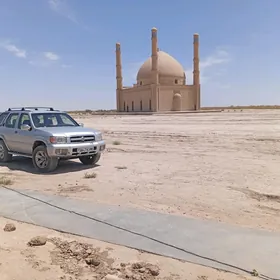Nissan Pathfinder 2002