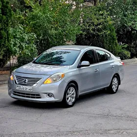 Nissan Versa 2014