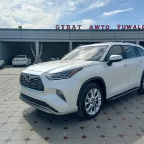 Toyota Highlander 2020