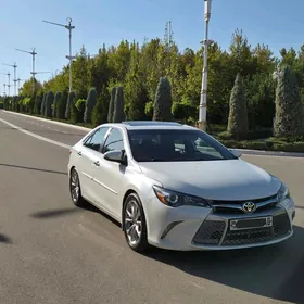 Toyota Camry 2015