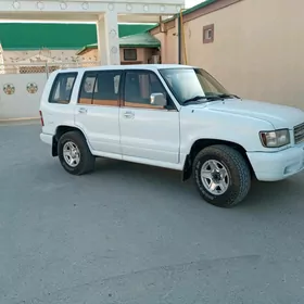 Isuzu Trooper 1999