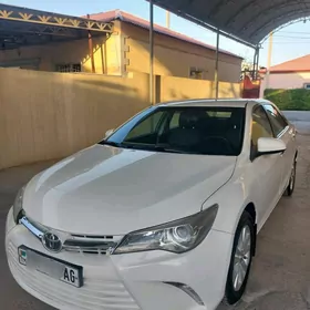 Toyota Camry 2016