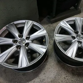 DISKA 215 55 17 MICHELIN 🔰